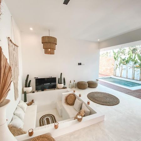 Villa Uma & Amu - Modern Design Kuta  ภายนอก รูปภาพ