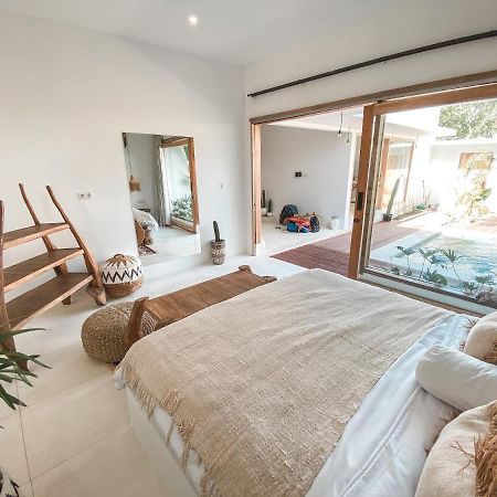Villa Uma & Amu - Modern Design Kuta  ภายนอก รูปภาพ