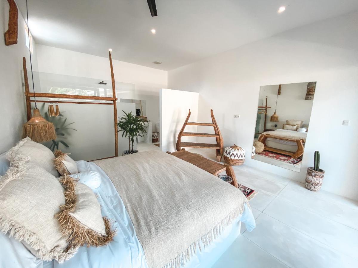 Villa Uma & Amu - Modern Design Kuta  ภายนอก รูปภาพ