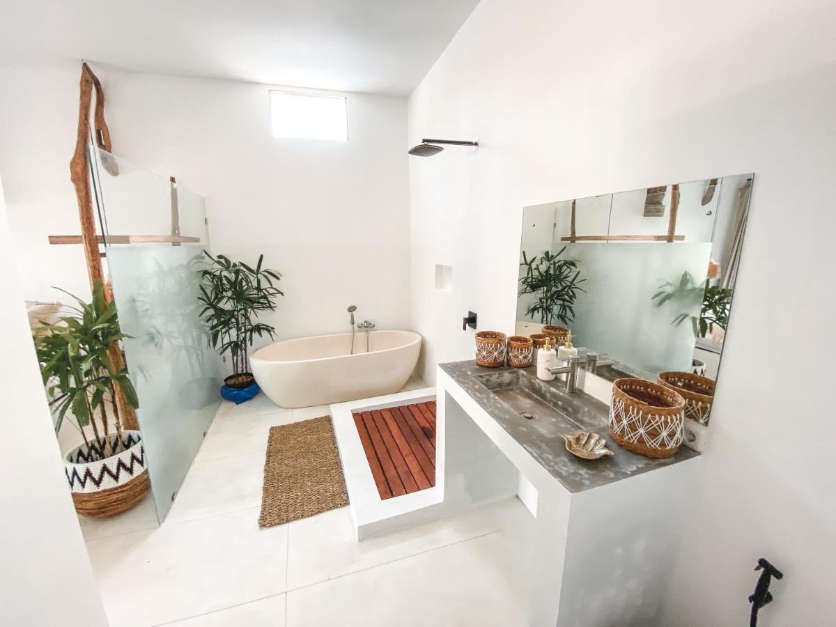 Villa Uma & Amu - Modern Design Kuta  ภายนอก รูปภาพ